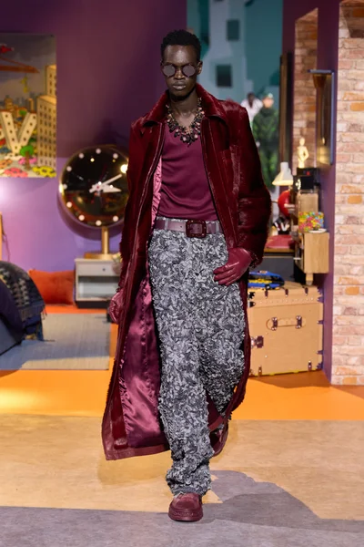Look 54